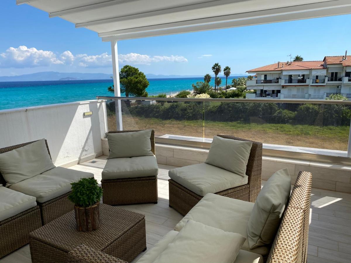 Villa Theodora In Front Of The Sea 卡尼奥提 外观 照片